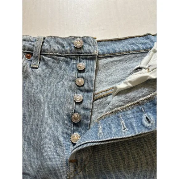 Levi’s Straus 501 Button Fly Shorts Size 31 Light Blue Pattern - Picture 2 of 6